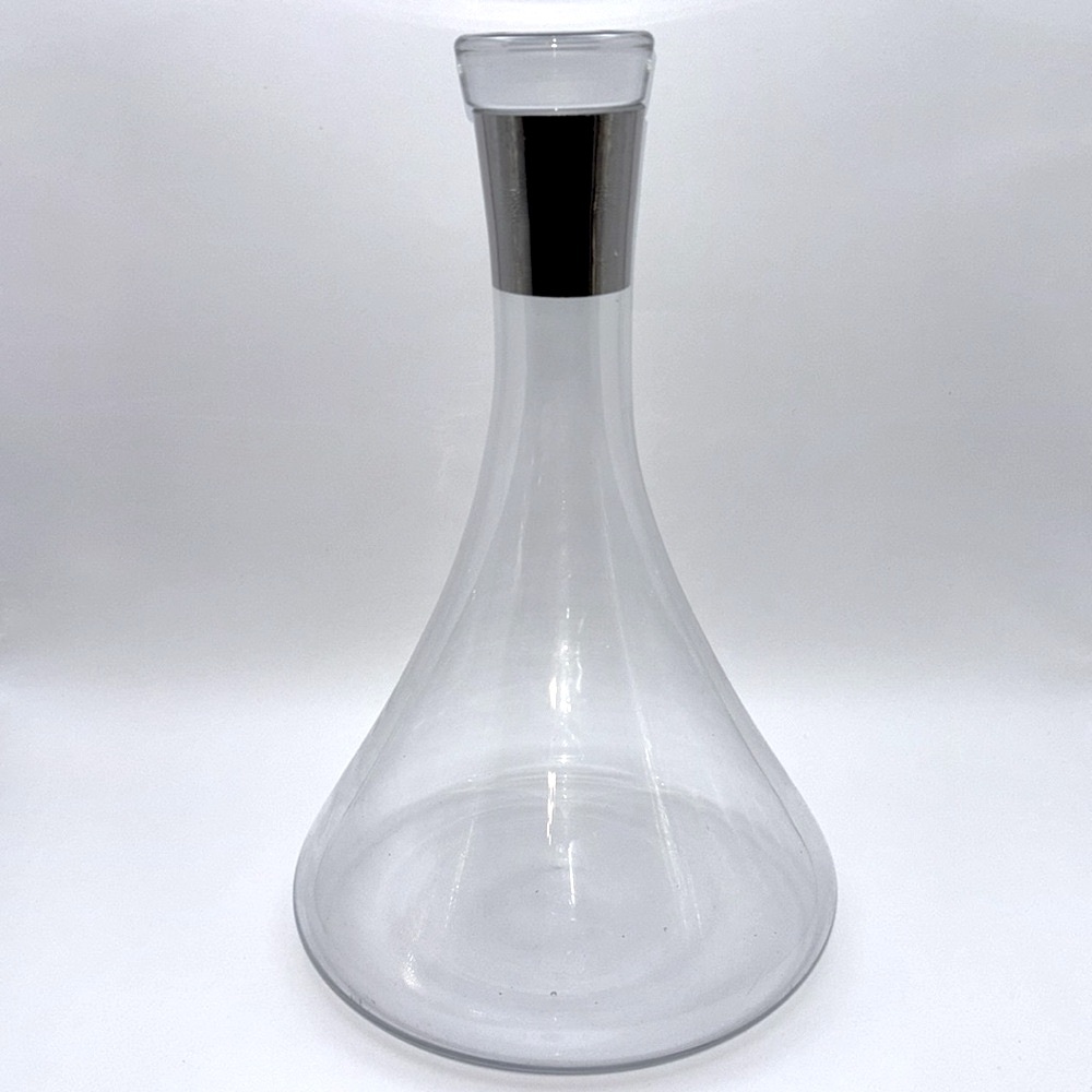 NEW Viski Liquor Wine Decanter with chrome band glass stopper holds 60 oz - Picture 4 of 7